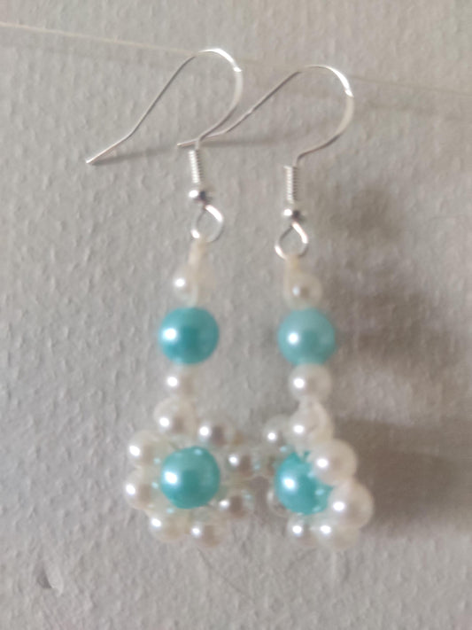 Handgjorda Turkosa Örhängen med Silverdetaljer