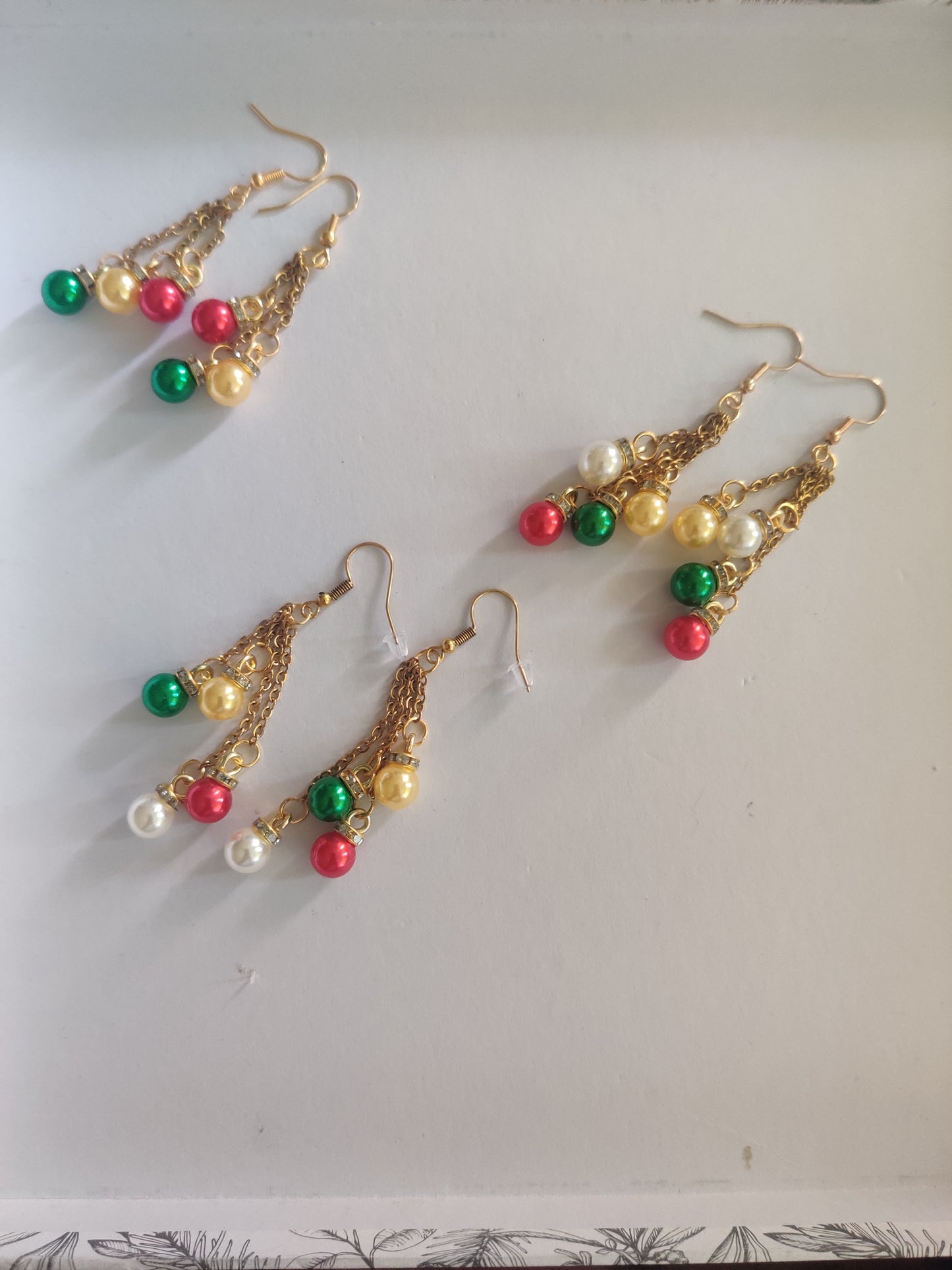 Julörhängen med pärlor