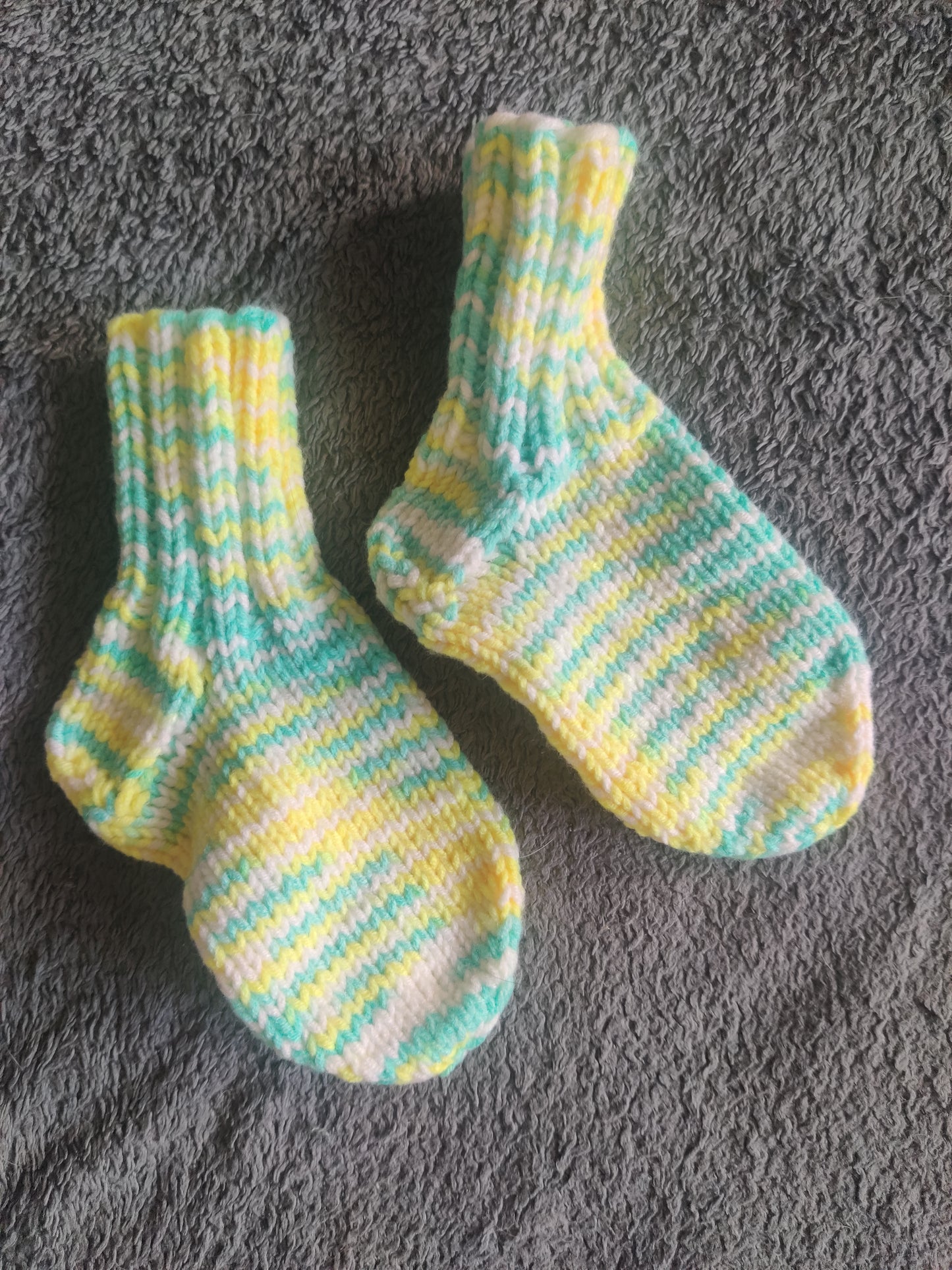 Handstickade babysockor - Bomull