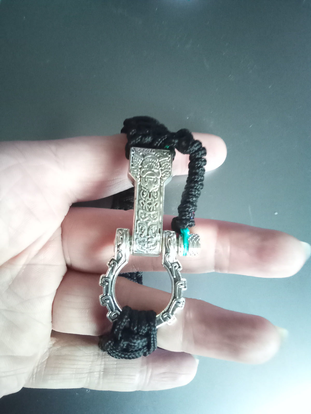 Handgjorda Paracord-armband