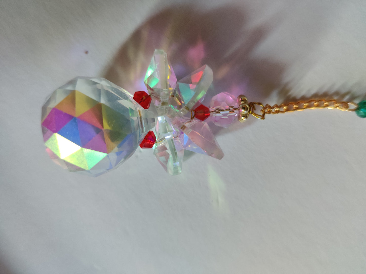 Kristall Suncatcher med Regnbågskristaller - Stor Facetterad Kula