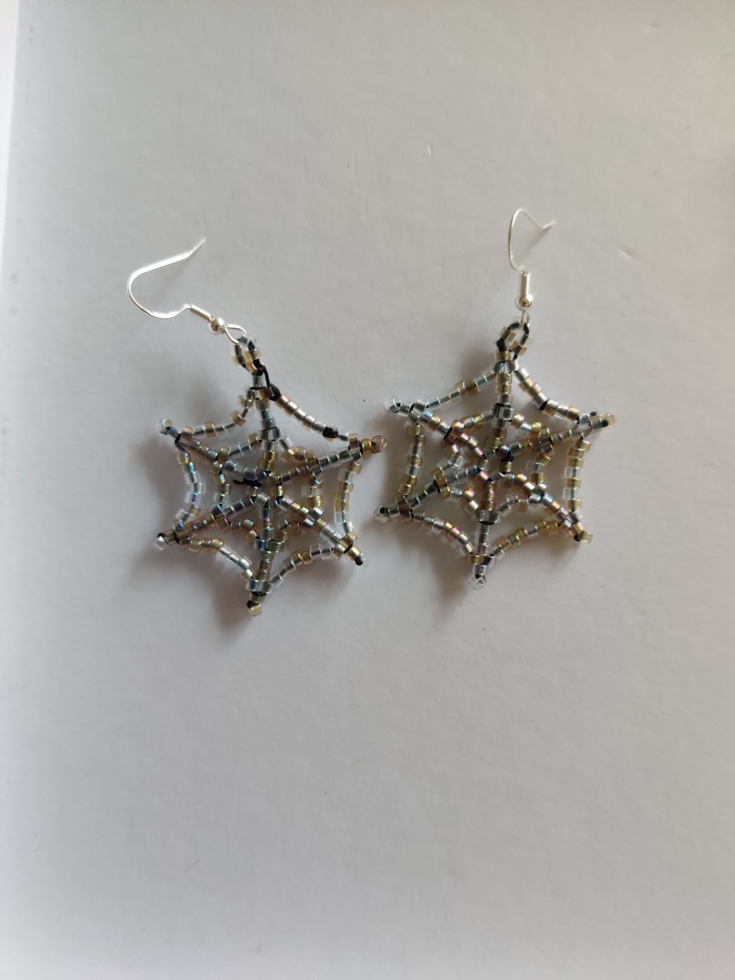 Spindelvävsörhängen - Handgjorda pärlörhängen