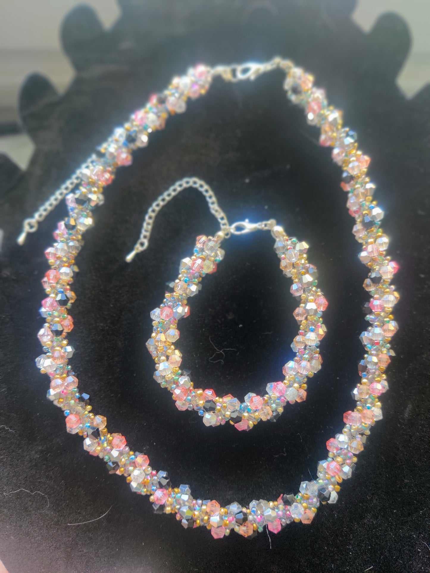 Facetterat Smyckesset - Halsband & Armband i Rosa & Iriserade Pärlor