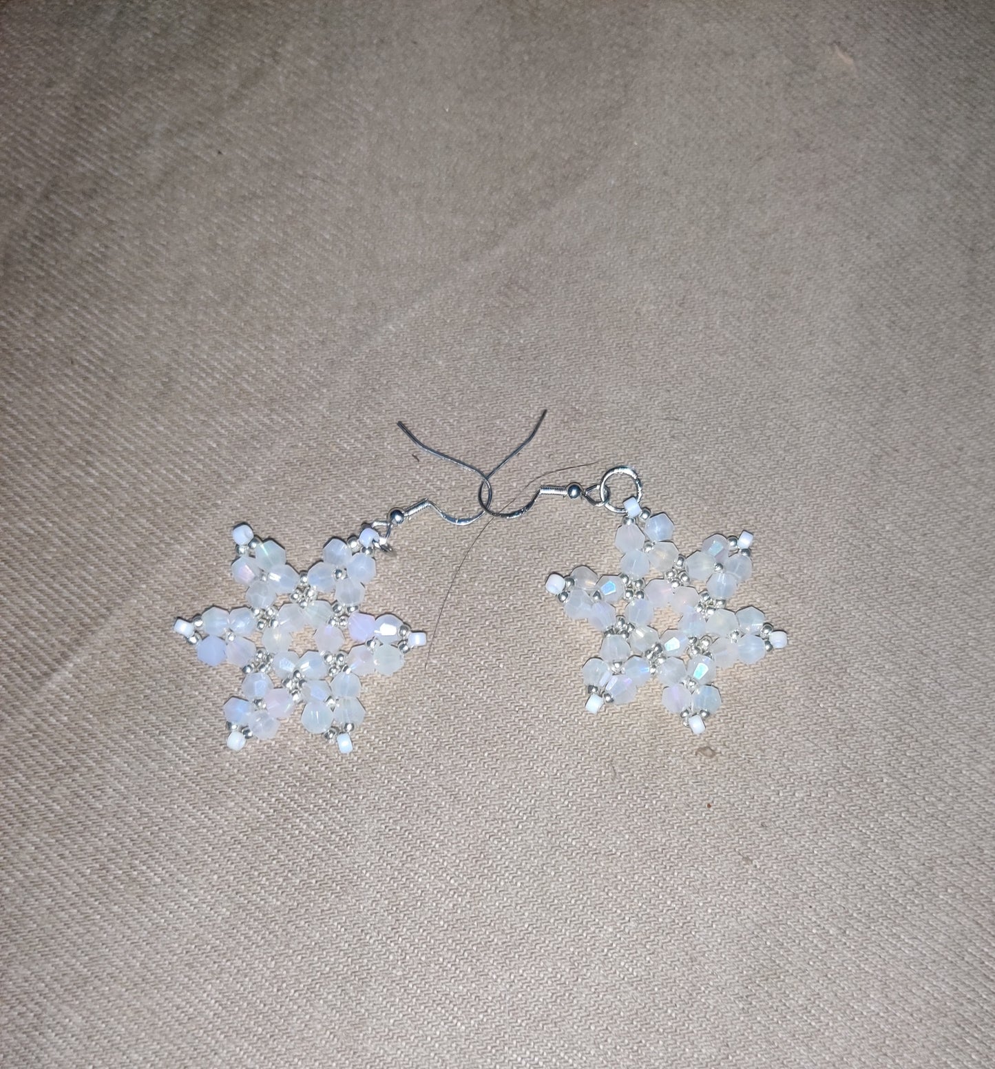 Snöflingsörhängen - Handgjorda pärlörhängen