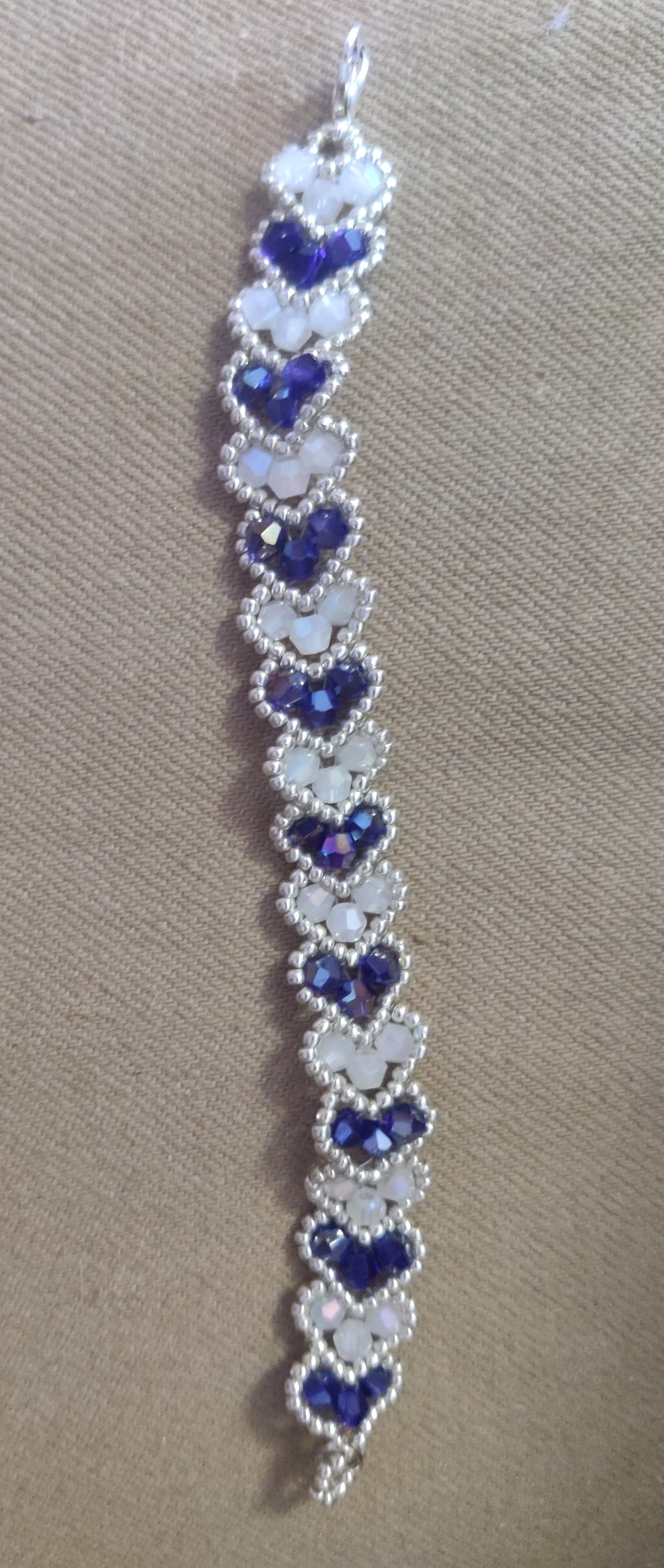 Pärlarmband Dam Hjärtmönster - Handgjort, Bead Weaving