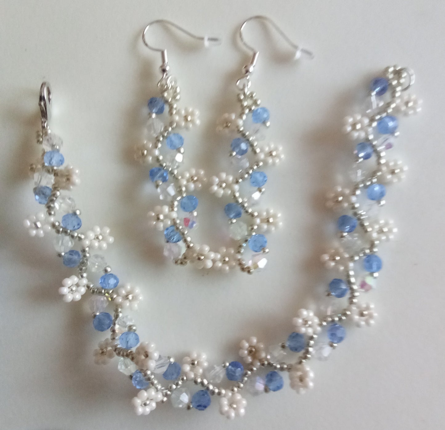 Smyckesset Dam - Handgjort Armband och Örhängen med Pärlor