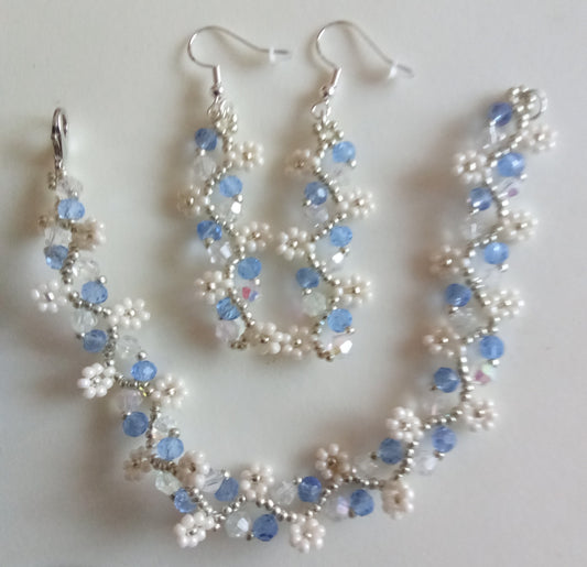 Smyckesset Dam - Handgjort Armband och Örhängen med Pärlor