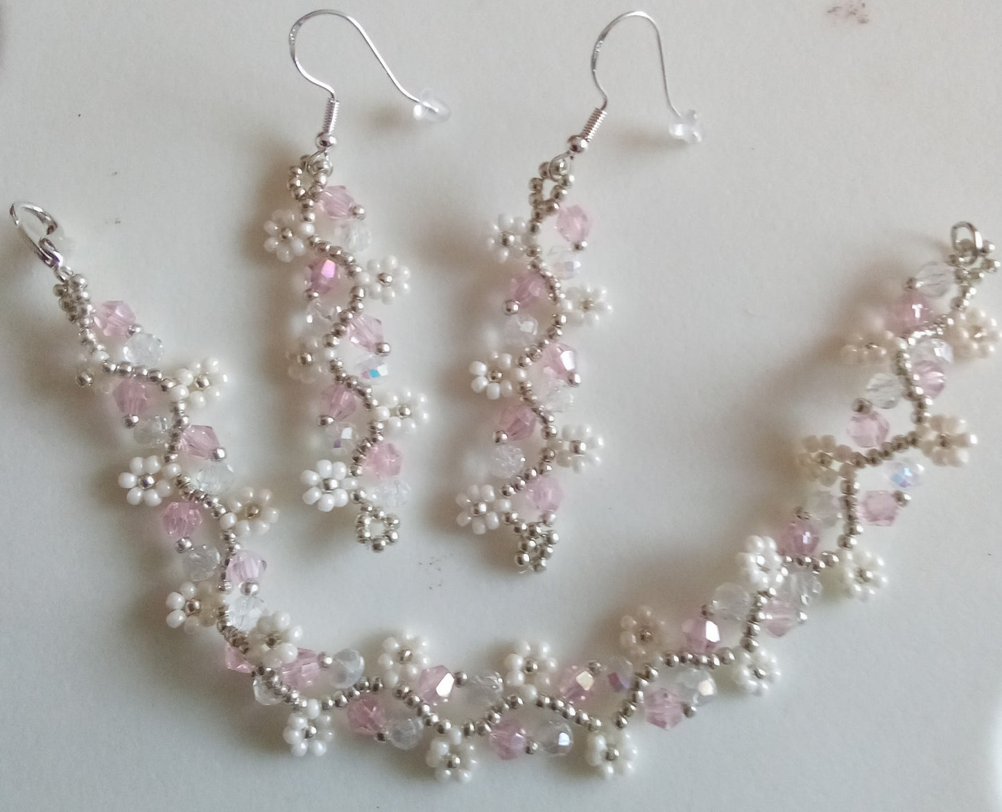 Smyckesset Dam - Handgjort Armband och Örhängen med Pärlor