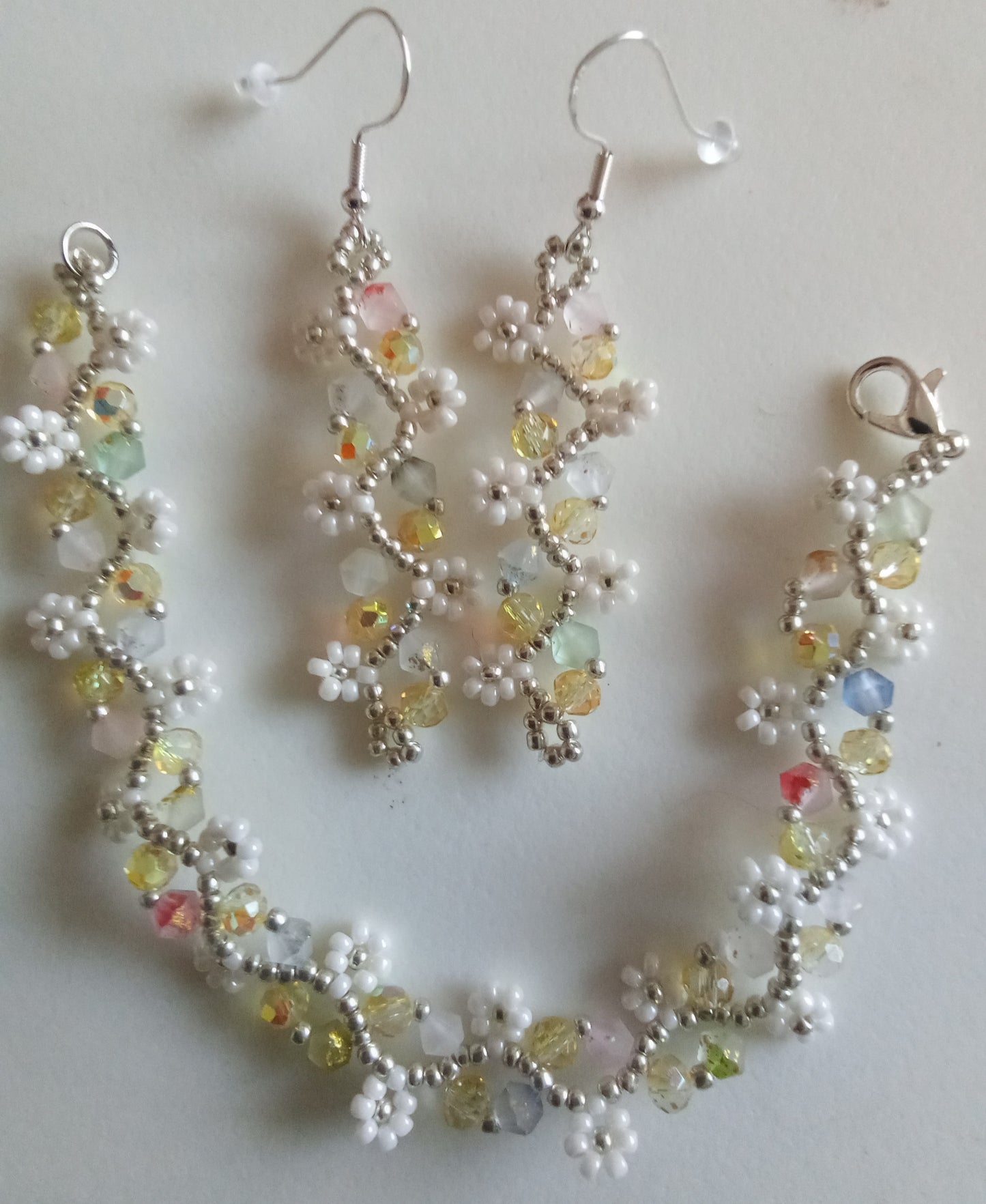 Smyckesset Dam - Handgjort Armband och Örhängen med Pärlor