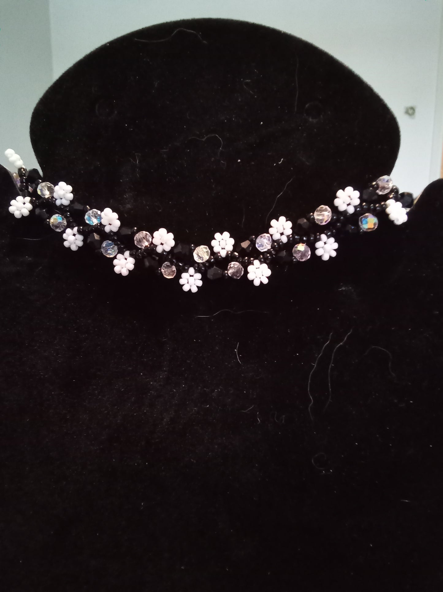 Kristallarmband Svart-Vit med Blommönster