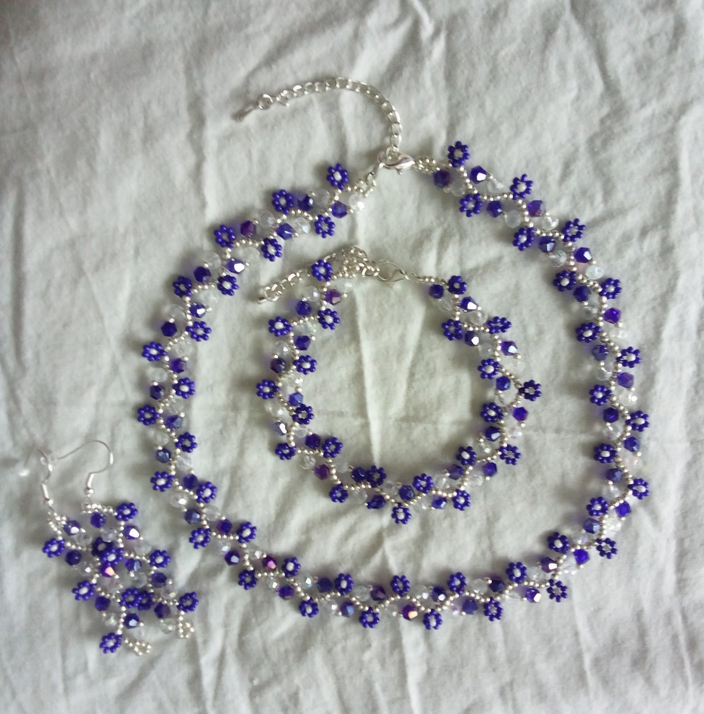 Smyckesset Dam  - Handgjort med miniblommor