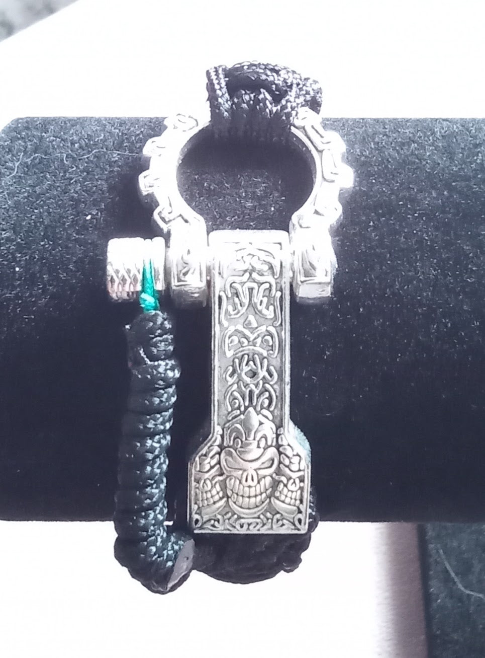Handgjorda Paracord-armband
