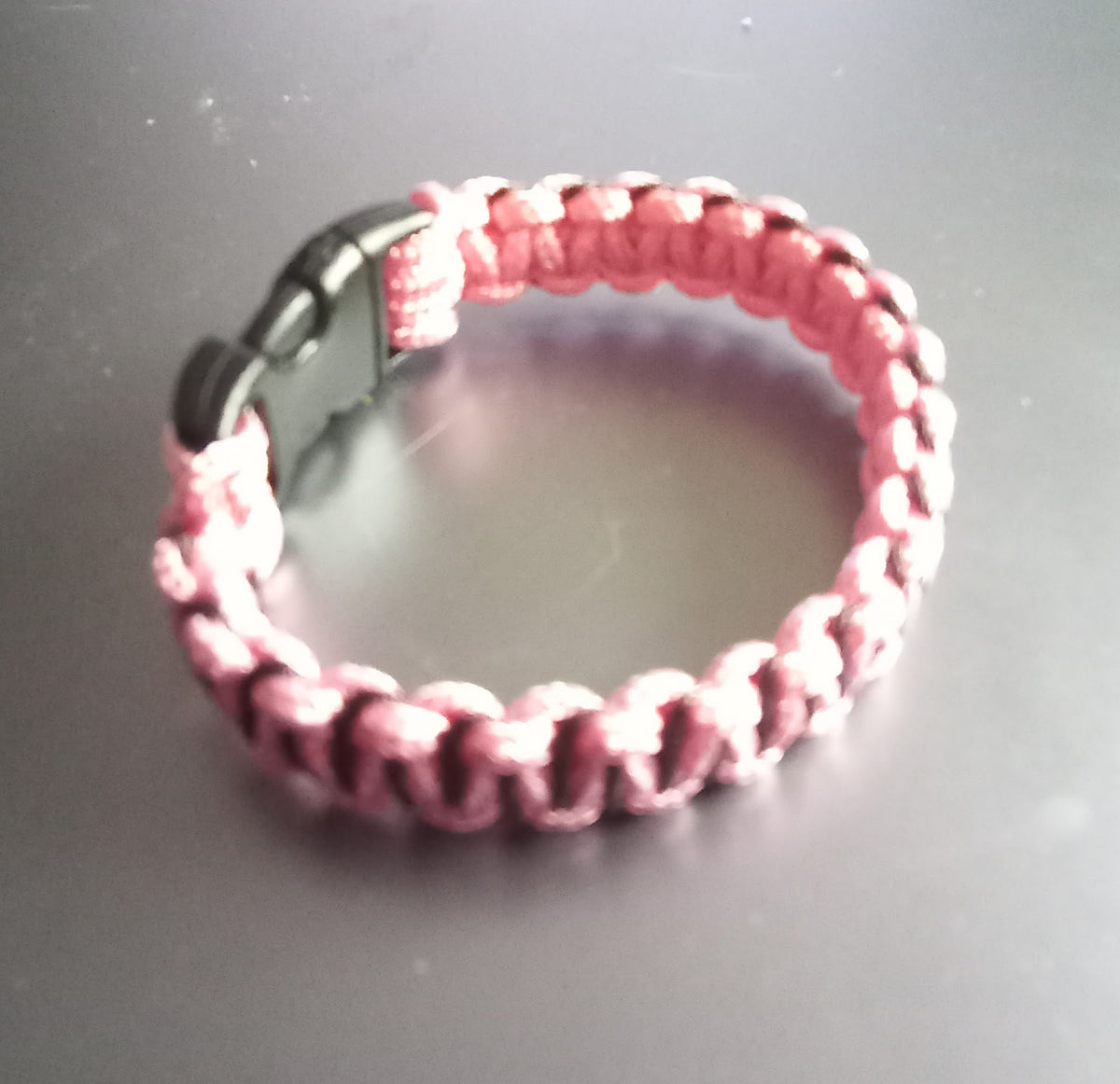 Handgjort Paracord-armband