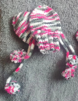 Handstickad Mössa och Halsduk Set - Rosa, Grå och Vit (0-3 månader)