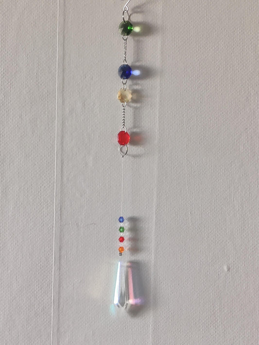 Regnbågs Suncatcher - Fönsterdekoration med Ljusprism